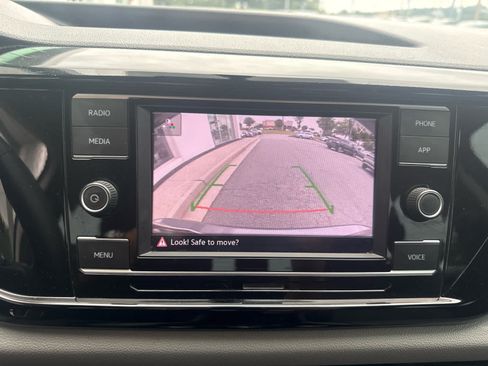 Certified 2023 Volkswagen Taos S FWD image 13