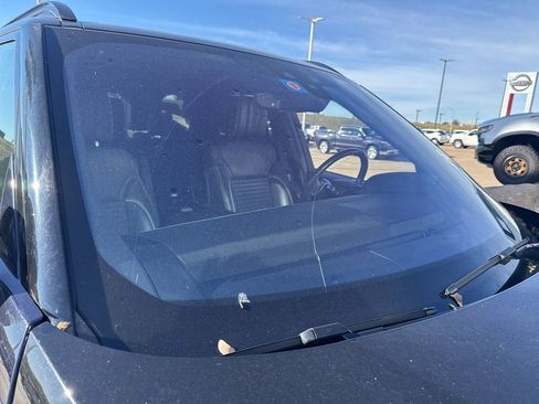 Used 2018 Land Rover Discovery HSE image 5