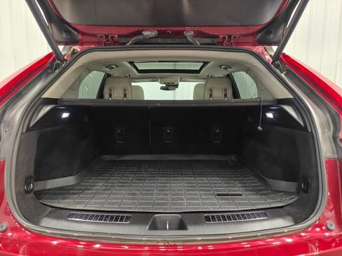 Used 2019 Cadillac XT4 Premium Luxury w/ Cold Weather Package AWD/4WD image 30