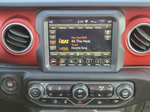 Used 2020 Jeep Gladiator Rubicon image 21