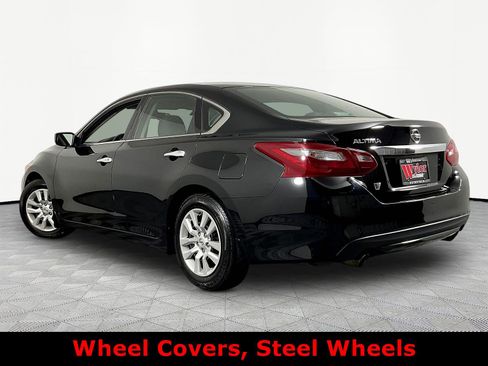 Used 2018 Nissan Altima 2.5 S w/ S Convenience Package FWD image 4