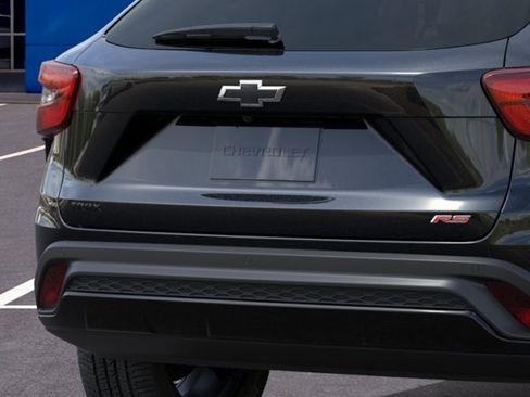 New 2026 Chevrolet Trax RS w/ Driver Confidence Package FWD image 14