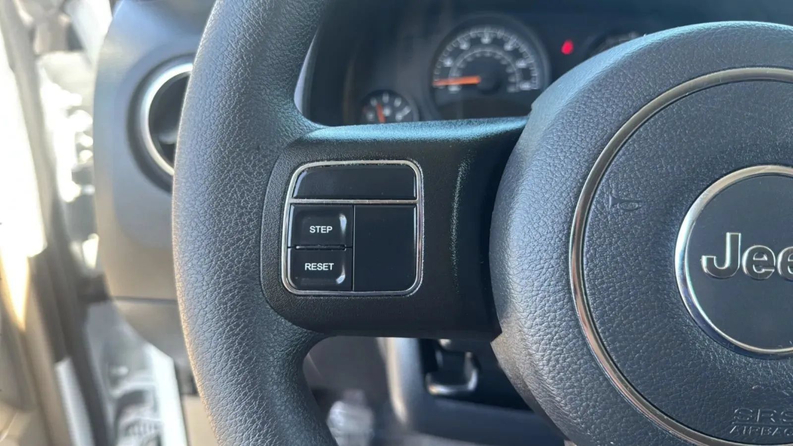 Used 2017 Jeep Patriot Sport FWD image 19