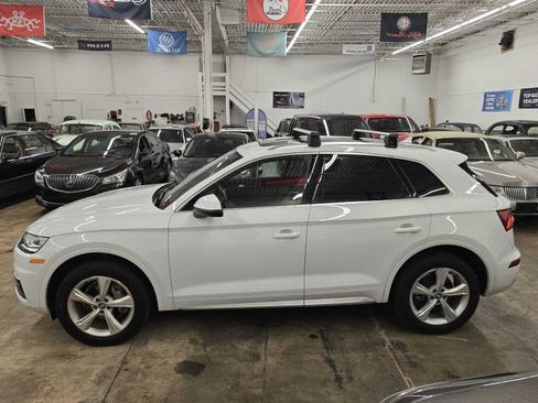 Used 2020 Audi Q5 2.0T Premium w/ Convenience Package AWD/4WD image 16