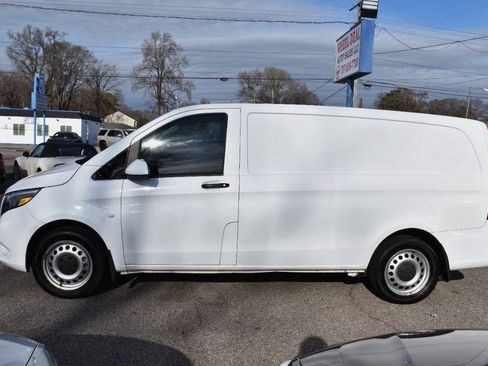 Used 2020 Mercedes-Benz Metris image 9