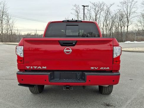 Used 2024 Nissan Titan SV w/ Accessory Utility Package AWD/4WD image 8