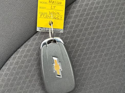 Used 2023 Chevrolet Malibu LT image 9