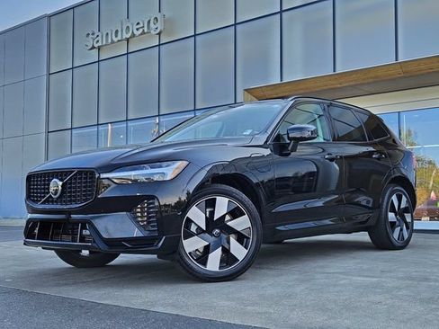 Certified 2025 Volvo XC60 T8 Plus w/ Protection Package Premier AWD/4WD image 1