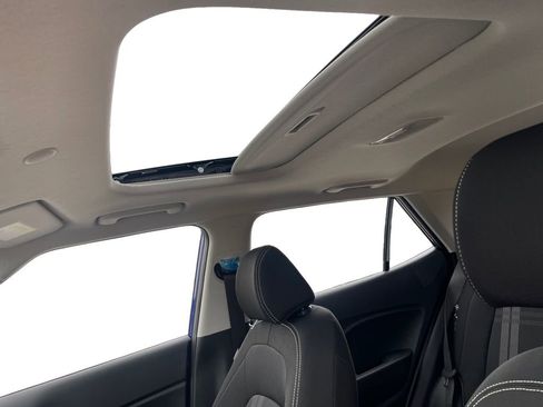 New 2026 Hyundai Venue SEL FWD image 16