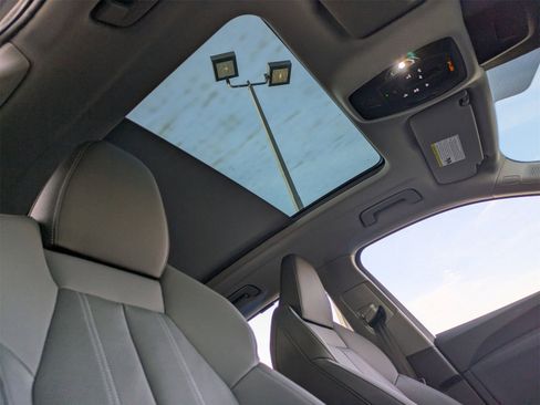 New 2025 Audi Q5 Premium Plus image 22