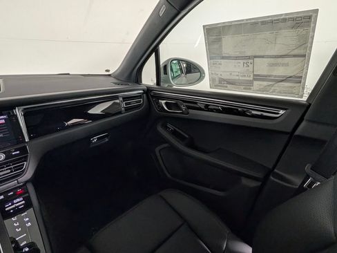 New 2026 Porsche Macan AWD/4WD image 23
