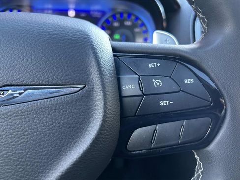 Used 2023 Chrysler 300 S image 26