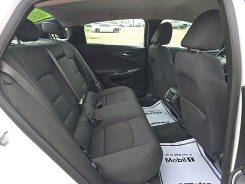 Used 2025 Chevrolet Malibu LT image 29