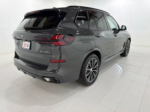 Used 2026 BMW X5 xDrive50e w/ M Sport Package AWD/4WD image 5