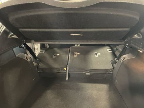 Used 2019 Nissan Kicks SV image 31