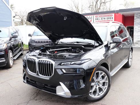 Used 2025 BMW X7 xDrive40i image 75