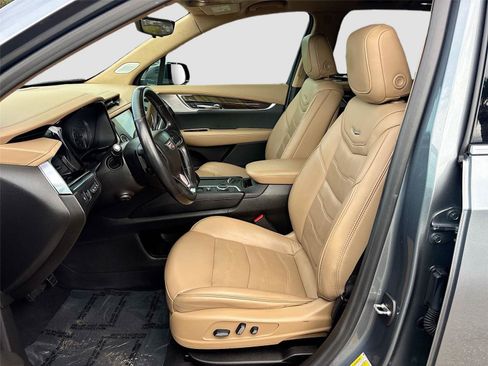 Used 2022 Cadillac XT6 Premium Luxury w/ Platinum Package image 24