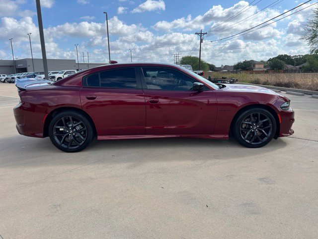 Used 2022 Dodge Charger R/T w/ Blacktop Package RWD image 9