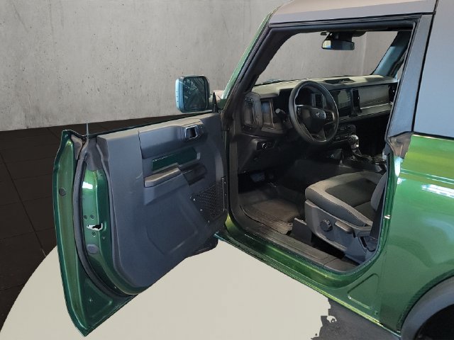 Used 2025 Ford Bronco 2-Door AWD/4WD image 14