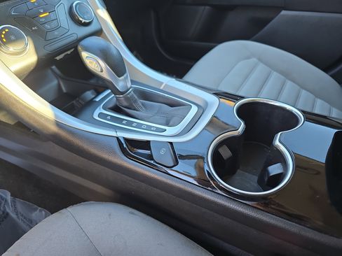 Used 2015 Ford Fusion S image 25