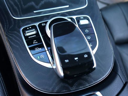 Used 2018 Mercedes-Benz E 400 4MATIC Coupe image 28