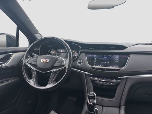 Used 2020 Cadillac XT5 Premium Luxury AWD/4WD image 14