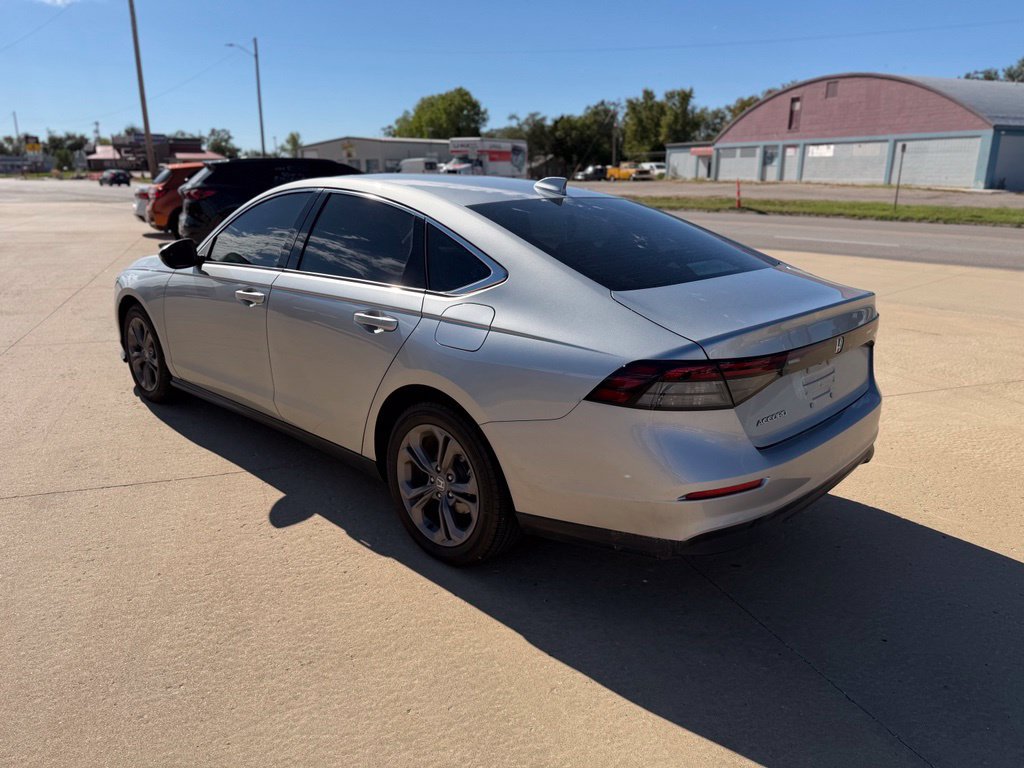 Used 2024 Honda Accord EX image 5