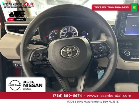 Used 2022 Toyota Corolla LE image 18