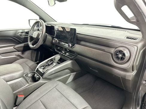 Used 2023 Chevrolet Colorado Trail Boss w/ Technology Package image 27