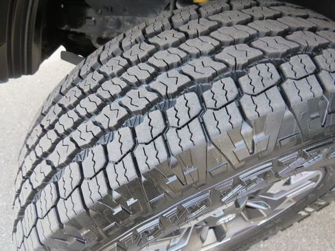 Certified 2021 Toyota Tacoma TRD Off-Road w/ Technology Package image 37