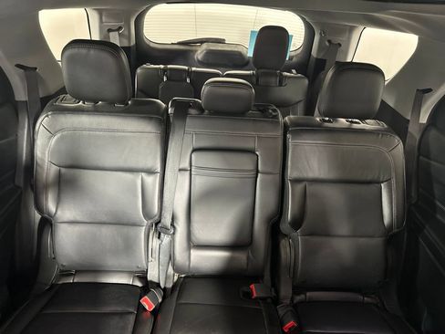 Used 2020 Ford Explorer Limited w/ Equipment Group 310A image 23