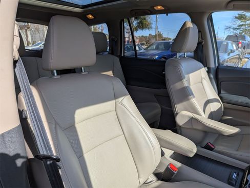 Used 2020 Honda Pilot Elite image 41