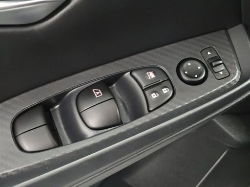 Used 2025 Nissan Sentra SV image 19