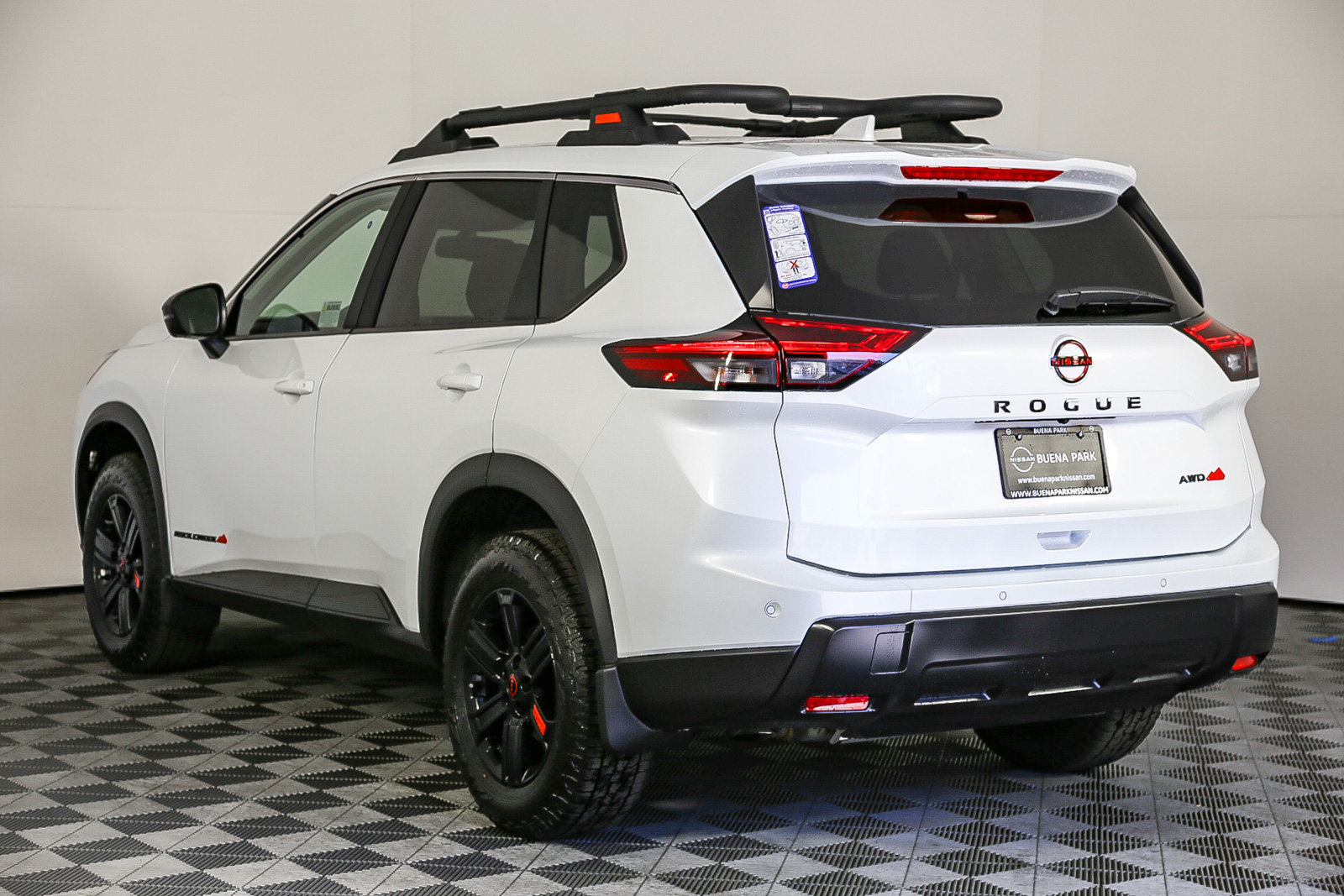 Used 2025 Nissan Rogue SV w/ Rock Creek Premium Package AWD/4WD image 6