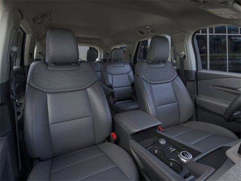 New 2025 Ford Explorer Active w/ Active Comfort Package image 10