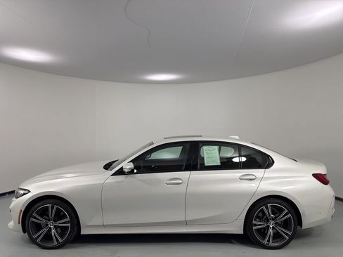 Certified 2023 BMW 330i xDrive Sedan w/ Premium Package AWD/4WD image 6