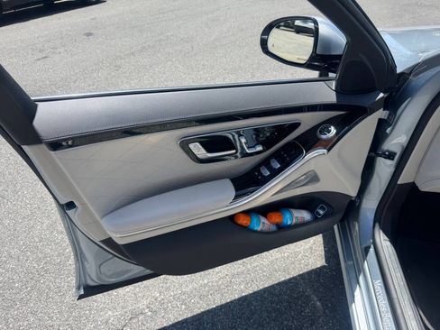 Used 2024 Mercedes-Benz S 580 4MATIC Sedan image 11