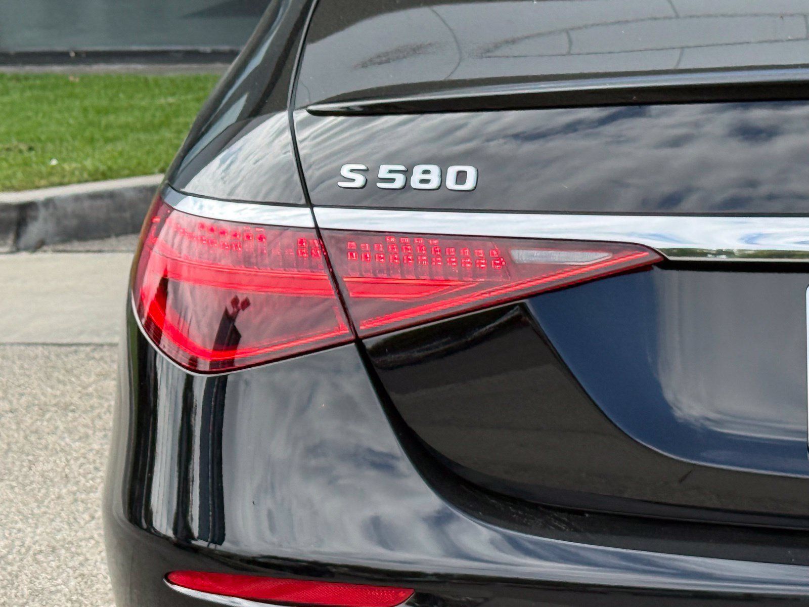 Used 2022 Mercedes-Benz S 580 4MATIC Sedan image 11