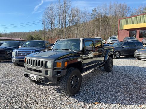 Used 2009 HUMMER H3T Adventure image 4