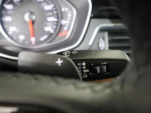 Used 2023 Audi A4 2.0T Premium w/ Convenience Package image 29