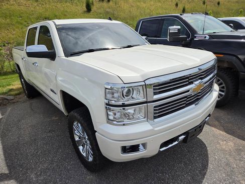 Used 2014 Chevrolet Silverado 1500 High Country w/ High Country Premium Package image 3