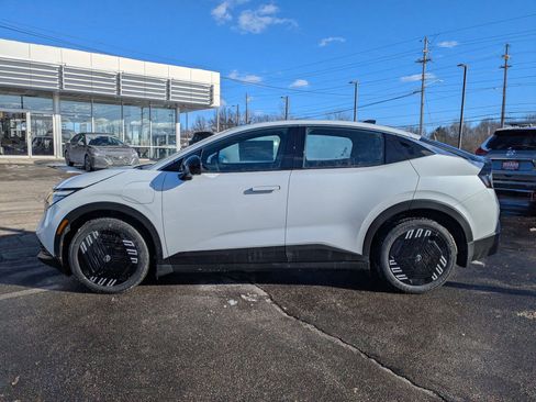 New 2026 Nissan Leaf S+ w/ Floor Mat Package (S+) image 9