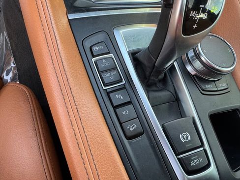 Used 2018 BMW X6 w/ Sports Activity Package image 40