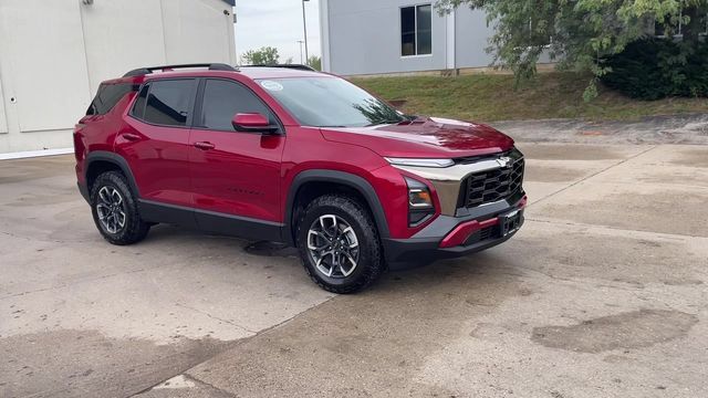Used 2025 Chevrolet Equinox ACTIV w/ Convenience Package III FWD image 2