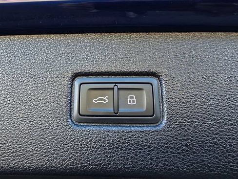 Used 2023 Audi Q7 3.0T Premium Plus w/ Premium Plus Package AWD/4WD image 28