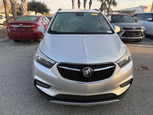 Used 2018 Buick Encore Preferred image 2