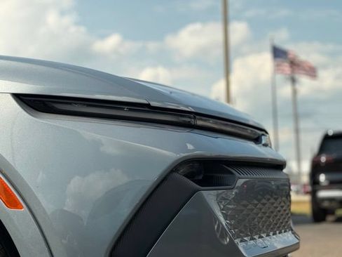 Used 2025 Chevrolet Equinox EV LT FWD image 45