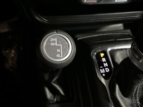 Used 2024 Jeep Wrangler Sahara w/ Technology Group image 21