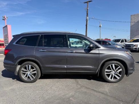 Used 2016 Honda Pilot Touring image 2
