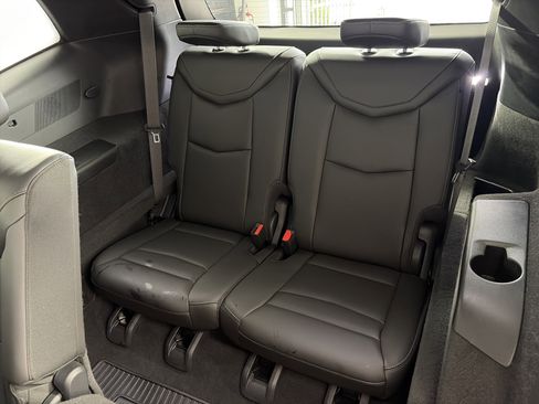Used 2020 Cadillac XT6 Premium Luxury AWD/4WD image 6